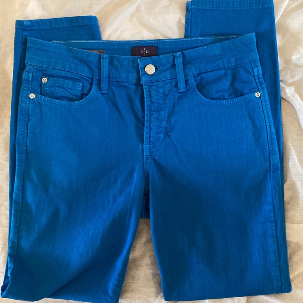 Blue skinny jeans